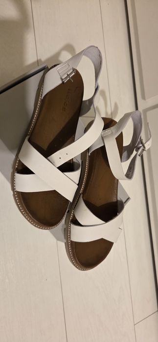 Skórzane sandały damskie marki Wojas rozmiar 39