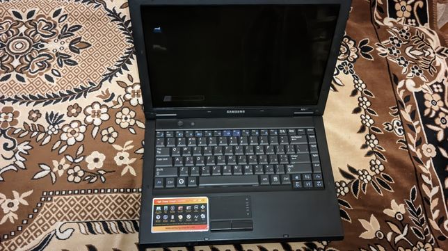 Ноутбук SAMSUNG R25 plus на запчасти или под ремонт