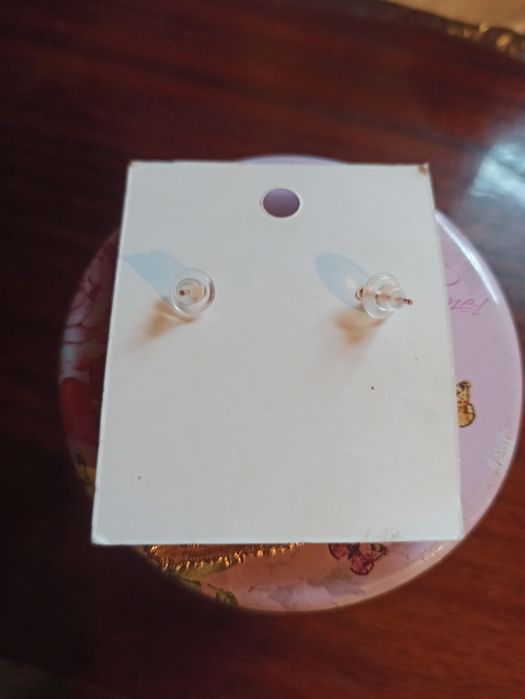 Сережки-гвоздикы