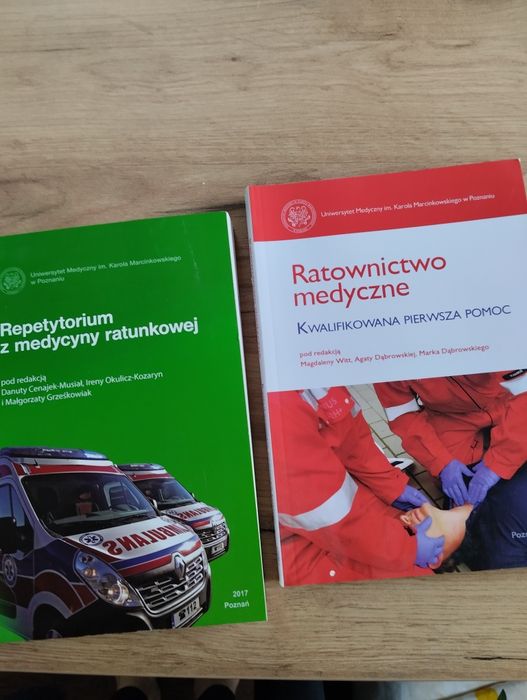 Komplet książek  naukowych