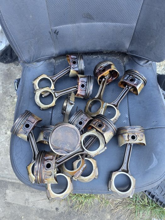 Шатуни поршня Renault Megane 2 Scenic 2 меган 2 сценік 2 к4м фазо 1.6