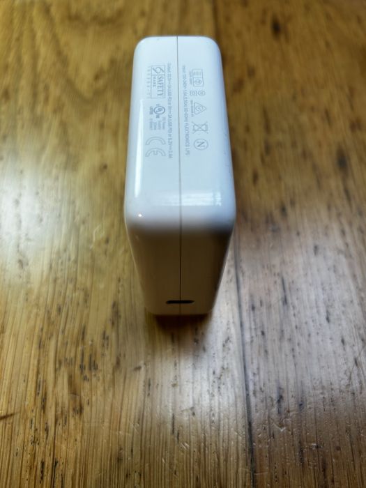 Carregador Apple 61w USB-C A1718