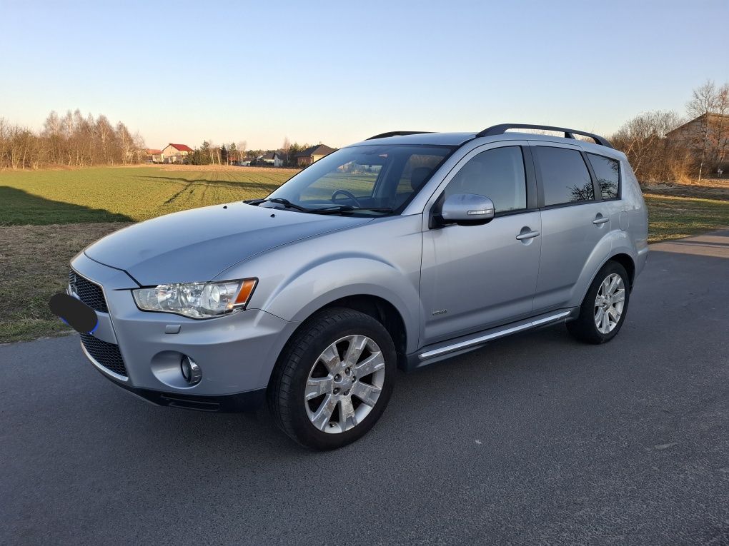 Mitsubishi Outlander Anglik 2.2 4x4 177 km full opcja v5c