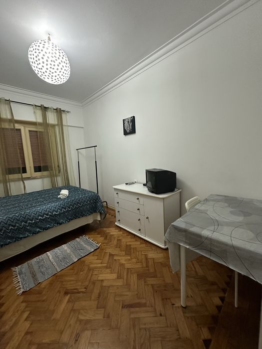 Quarto proximo ao Metro PONTINHA - Linha Azul