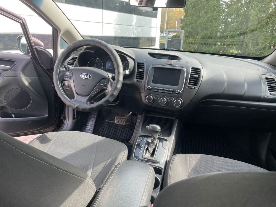 Оренда авто 4500 в тиждень. 10-12л/100км Газ/бензин