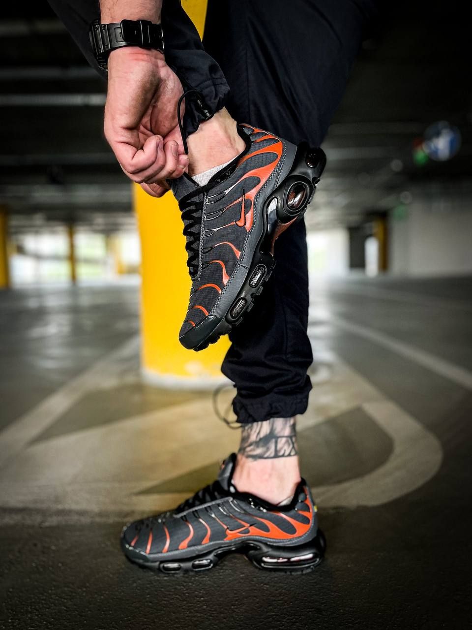 Чоловічі кросівки Nike Air Max Plus Tn "Grey Orange"(літо)