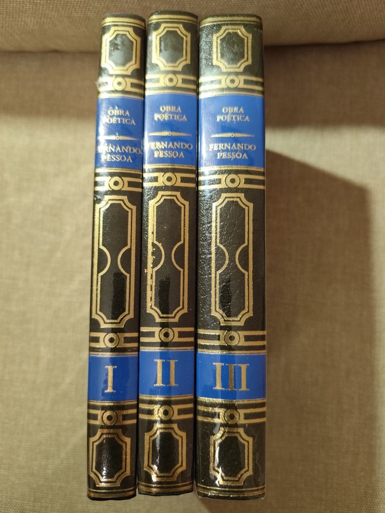 Livros Fernando Pessoa edição Círculo de Leitores