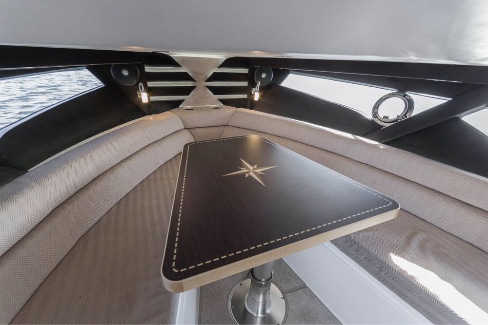 Катер Galia 770 Sundeck