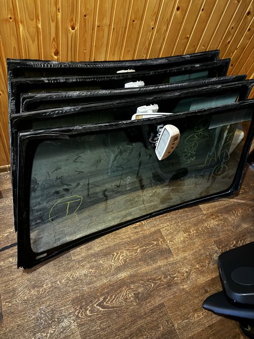 Лобове скло бокове заднє mercedes ml w204 w163 w164 w211 w203