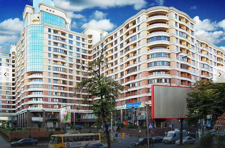 Під Салон, ШоуРум, Офіс, вул. Жилянська, ЖК "Дипломат-хол", 40 м2.