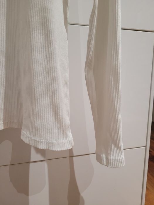 Golf / bluzka prążkowana Mohito