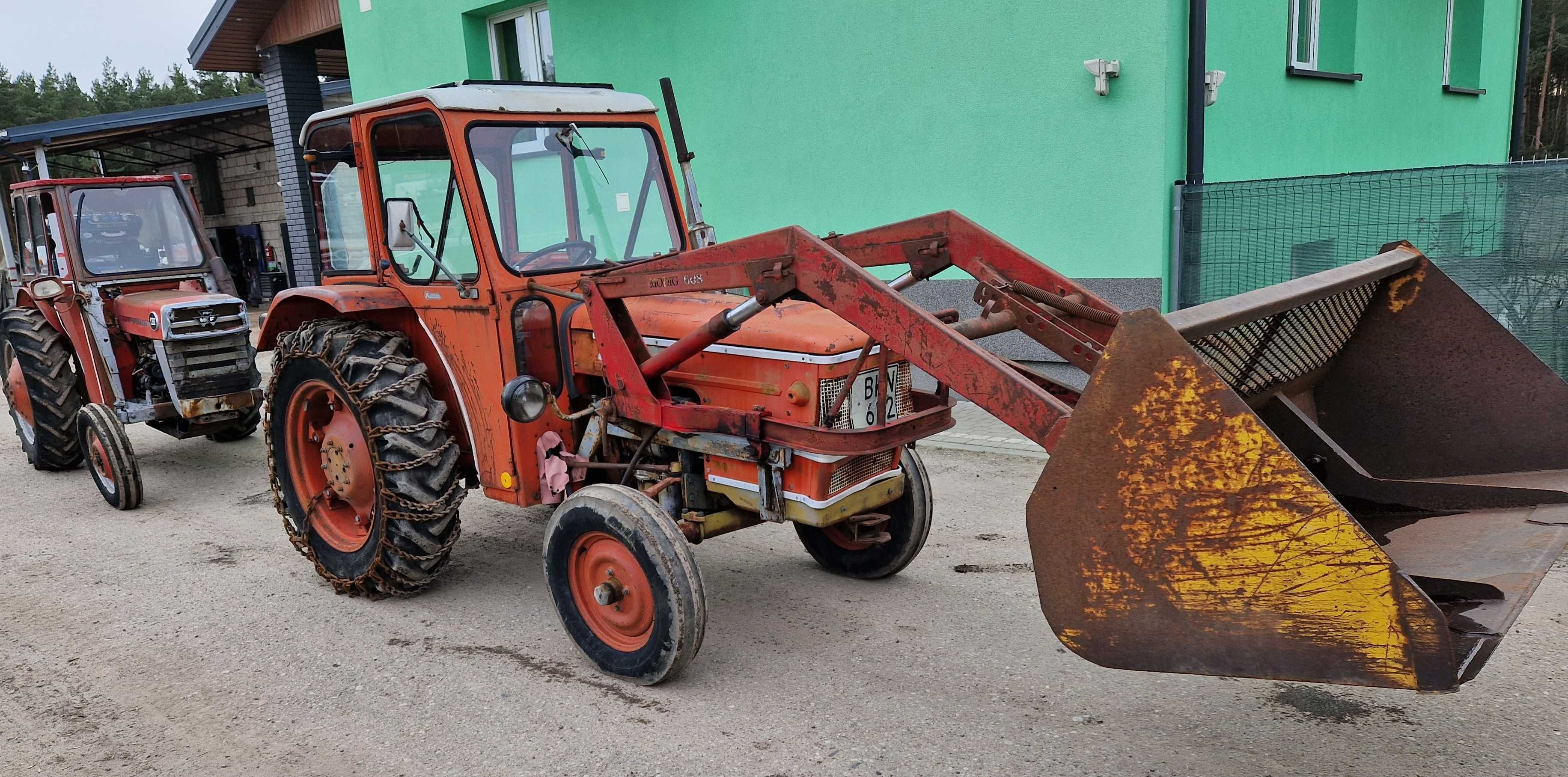 Massey Ferguson 130 z dokumentami