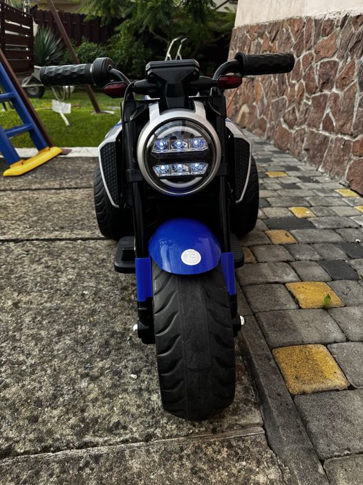 Дитячий мотоцикл на акумуляторі Bambi Racer( M 4828)