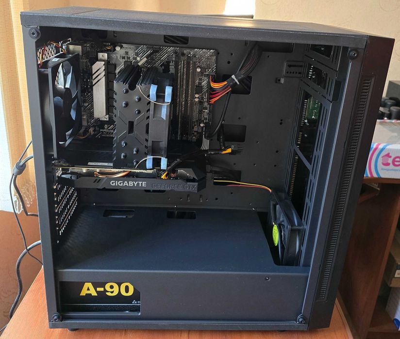 Пк i5-10400F 6 ядер 12 потоків 1660 монітор 27 Samsung