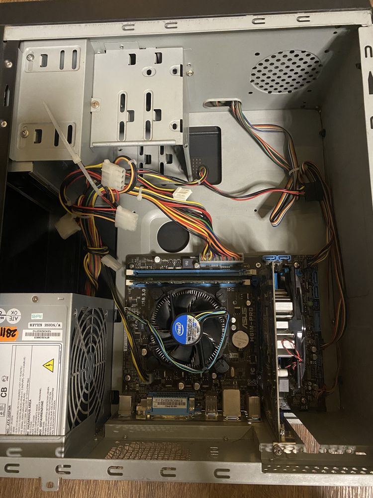Системний блок ПК, компʼютер i3-3240 / 8GB / GT730 / DVD-RW Клавіатура