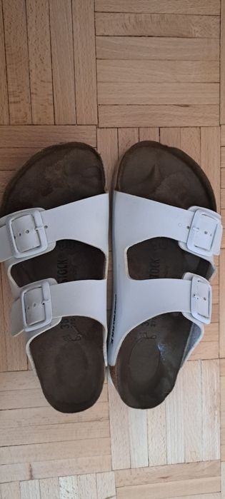Birkenstock biale klapki na 38 arizona