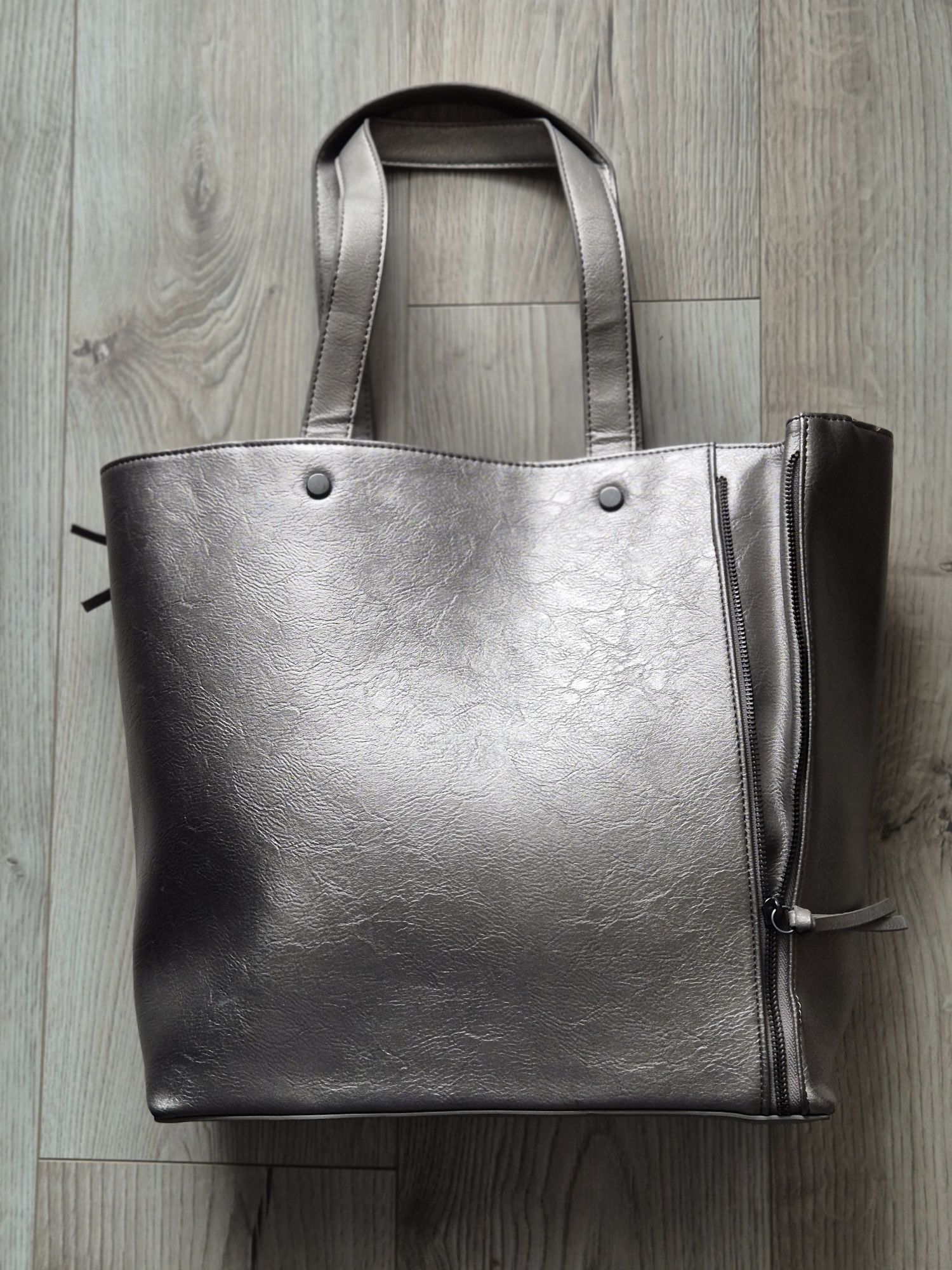 Torba shopper w kolorze srebrno zlotym