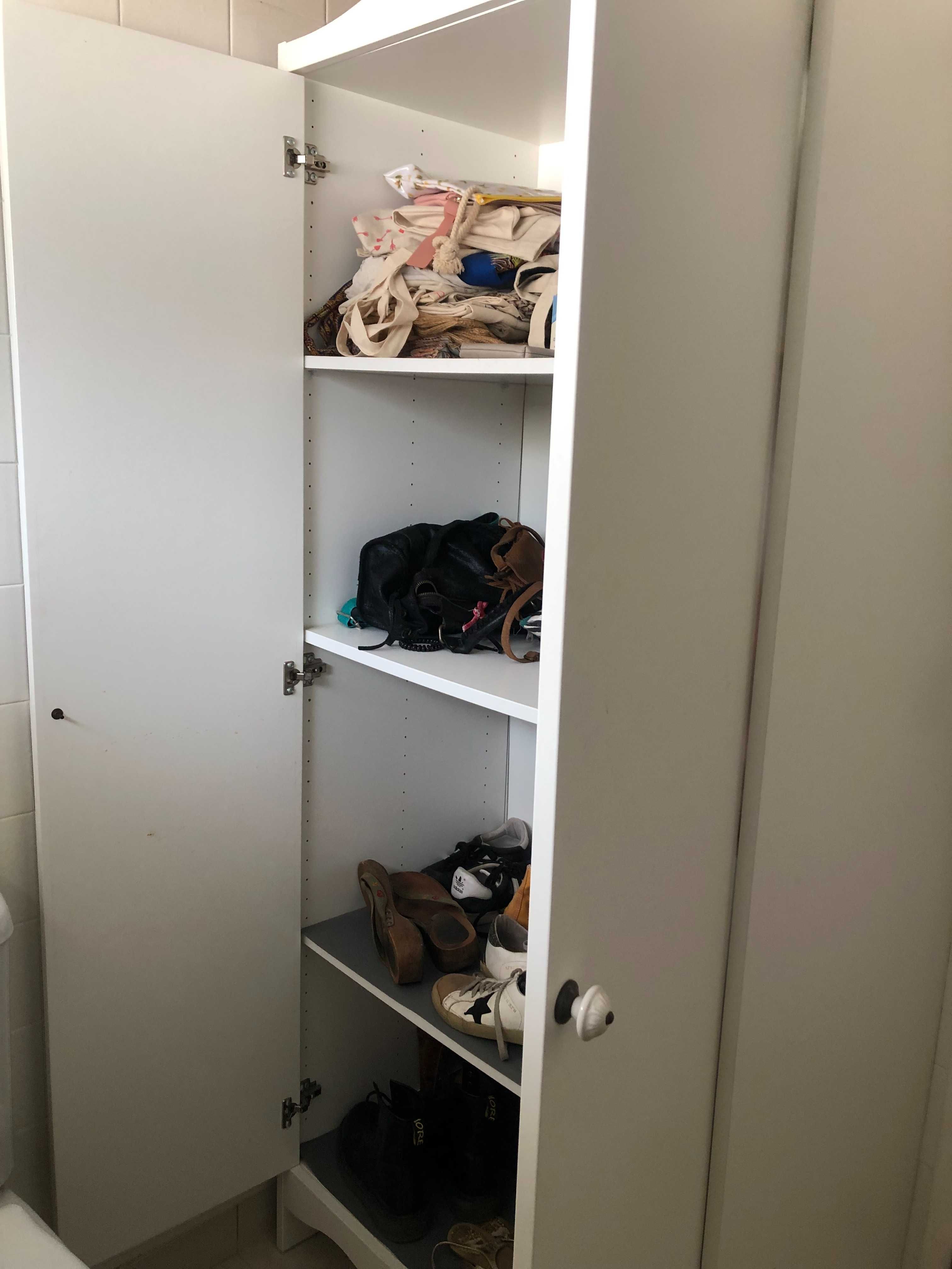 Roupeiro em bom estado Ikea SMAGORA