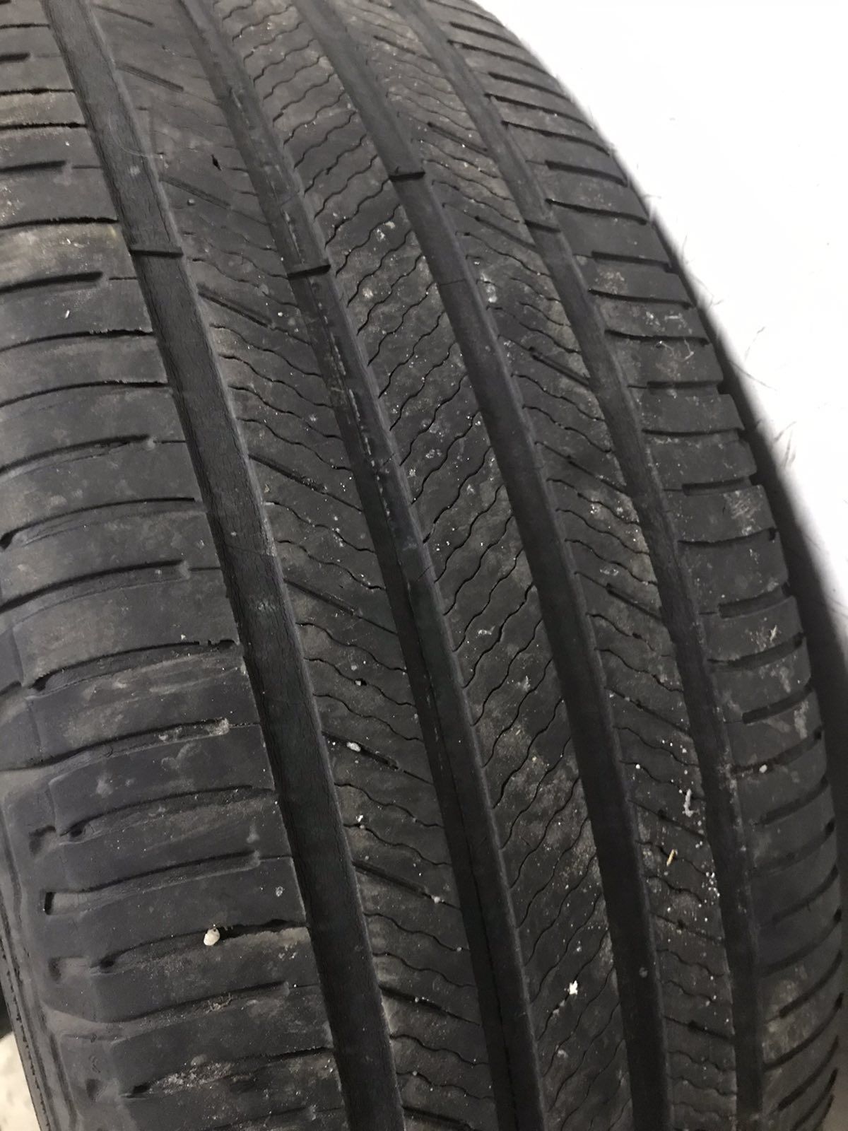 Продам покрышки 235/65 R17