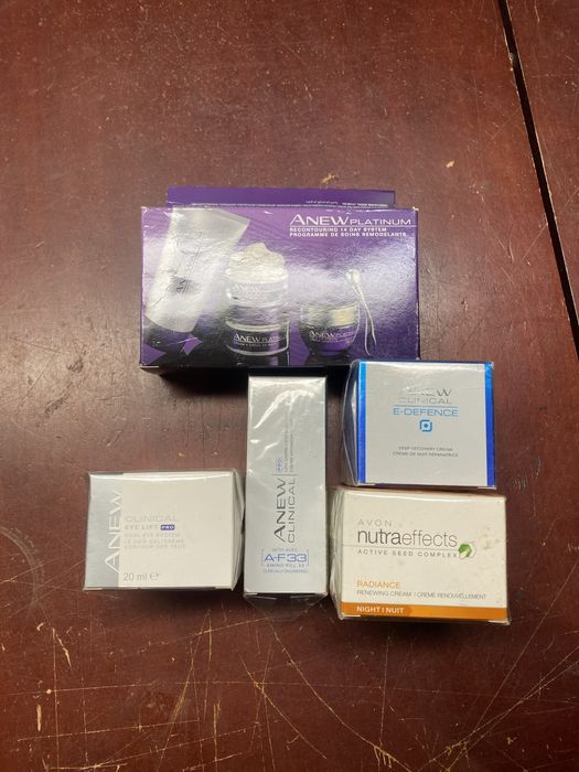Kosmetyki dla kobiet AVON