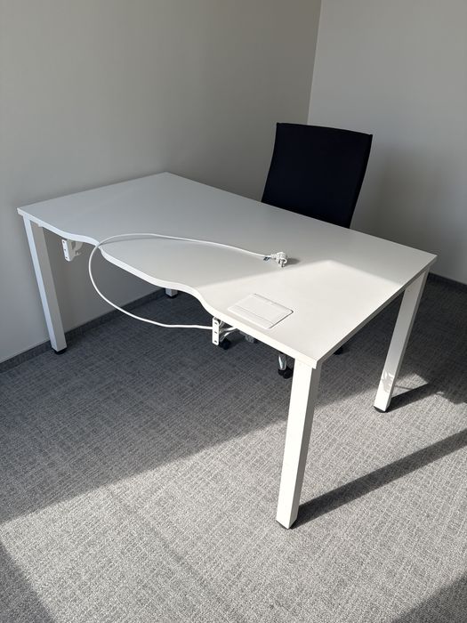 Solidne biurko 140x80cm MARO
