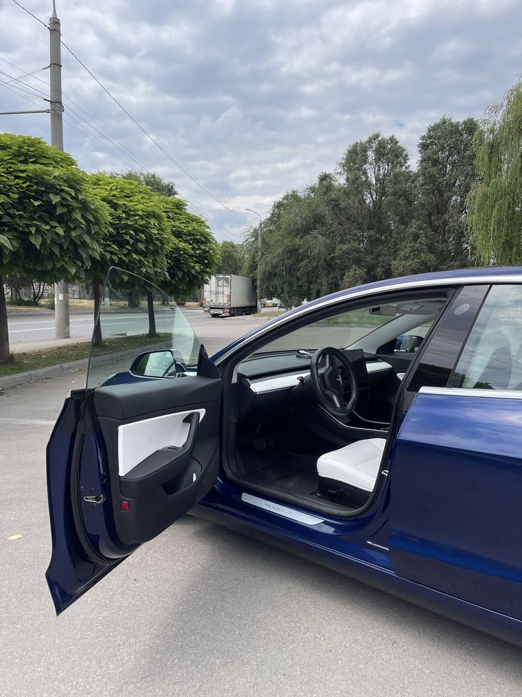 Tesla Model 3 Long Range Dual Motor