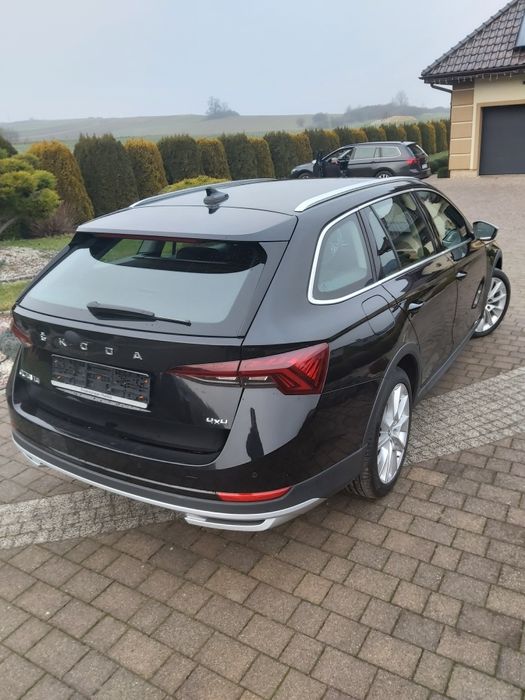 Skoda Octawia SCOUT  4x4  DSG 2.0 TDI 150KM