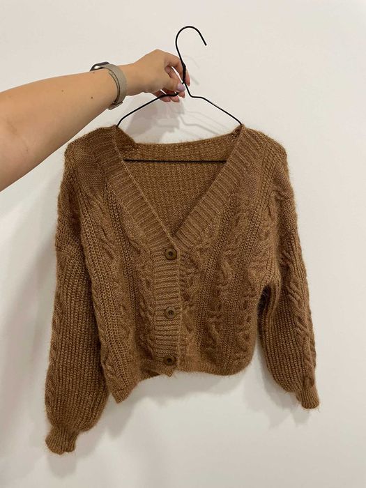 Casaco malha castanho