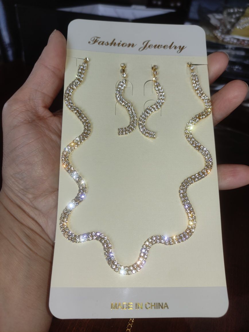 Conjunto Dourado Noiva Brilhantes Colar Brincos