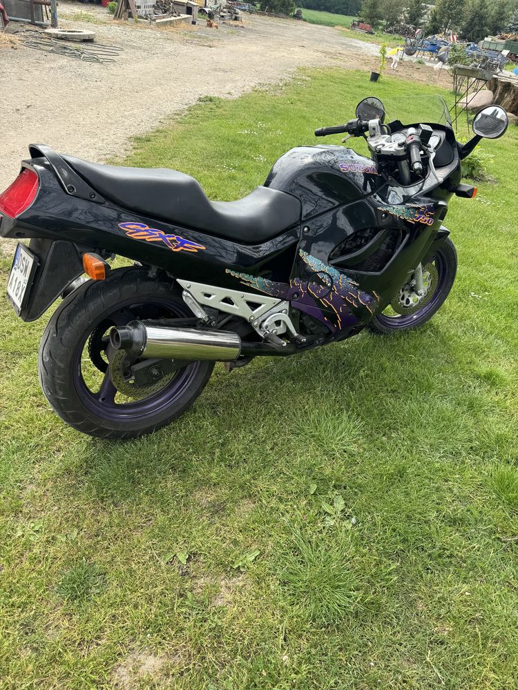 Suzuki gsxf 750 f