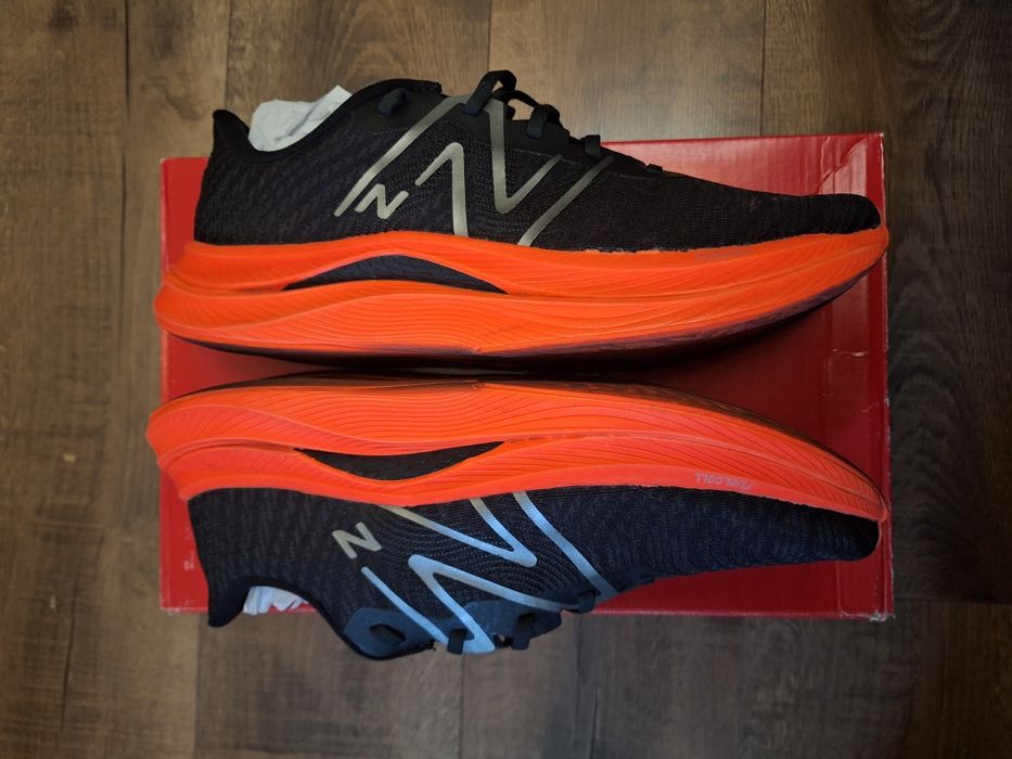 Кроссовки беговые new balance propel v4(US12)