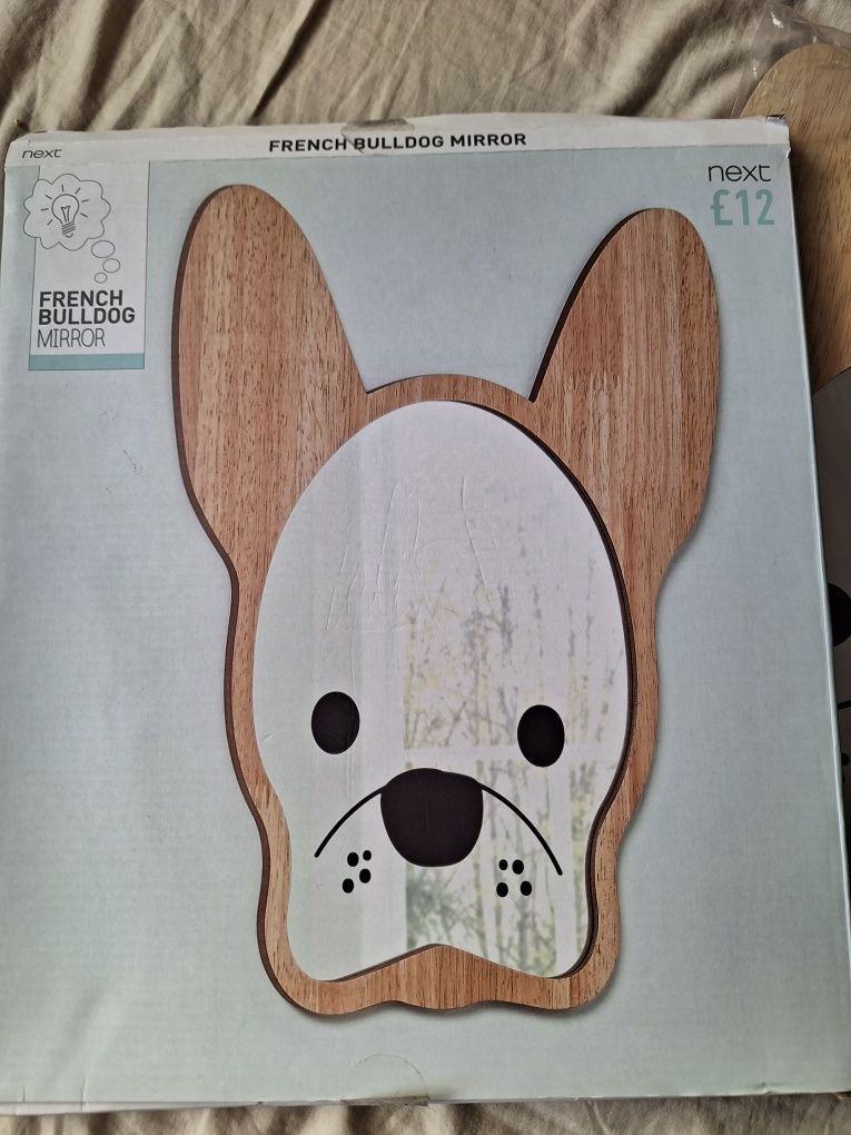 Nowe lustro buldog francuski