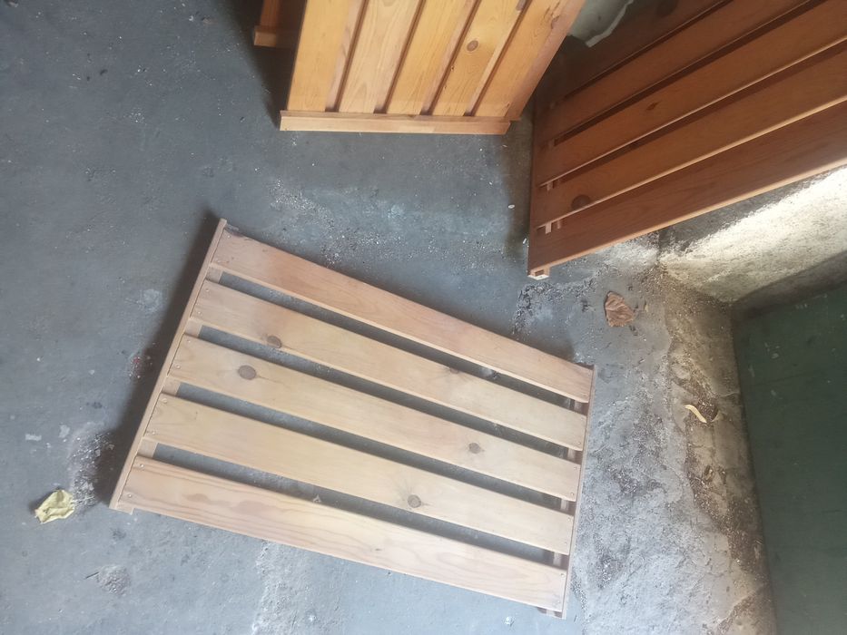 6 estrados impecáveis. Balneário ou Restaurante.