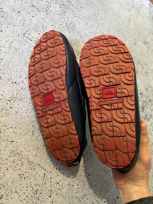 Зимние слипоны The North Face Thermoball Traction Mule