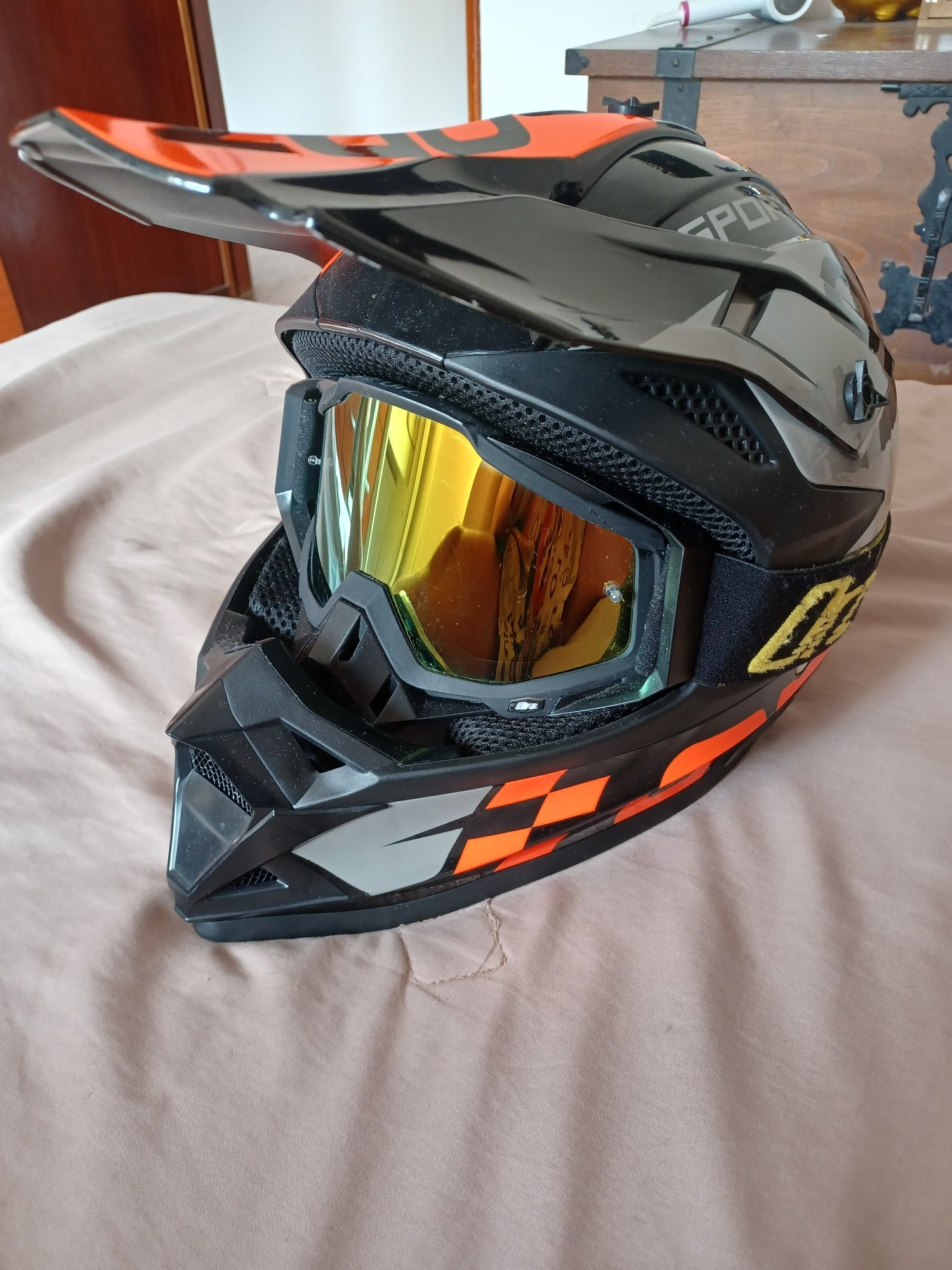 Capacete L 59 60