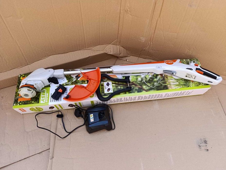 Podkaszarka akumulatorowa Stihl FSA30 aku 2.1Ah zestaw JAK NOWY 2024r.