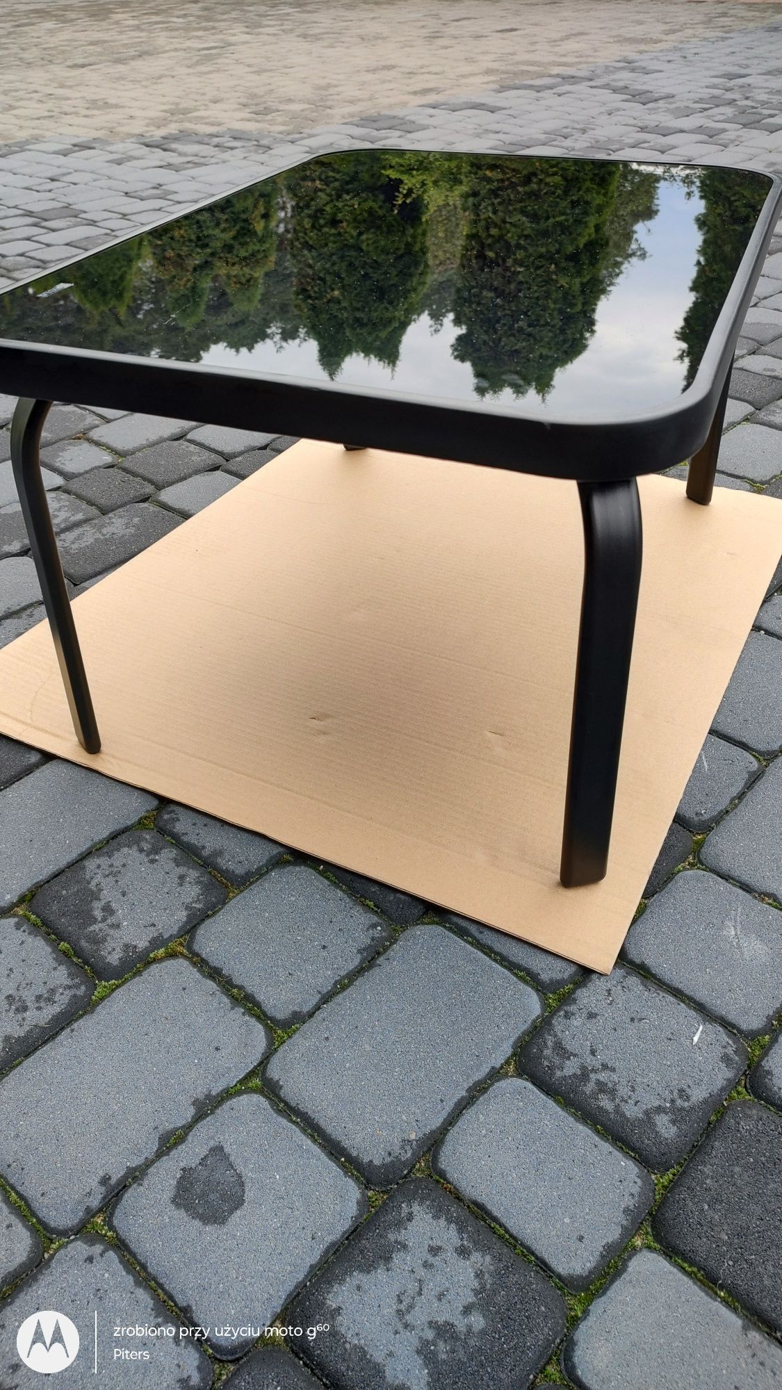 NOWY Stolik . Stabilny. Szkło hartowane.
