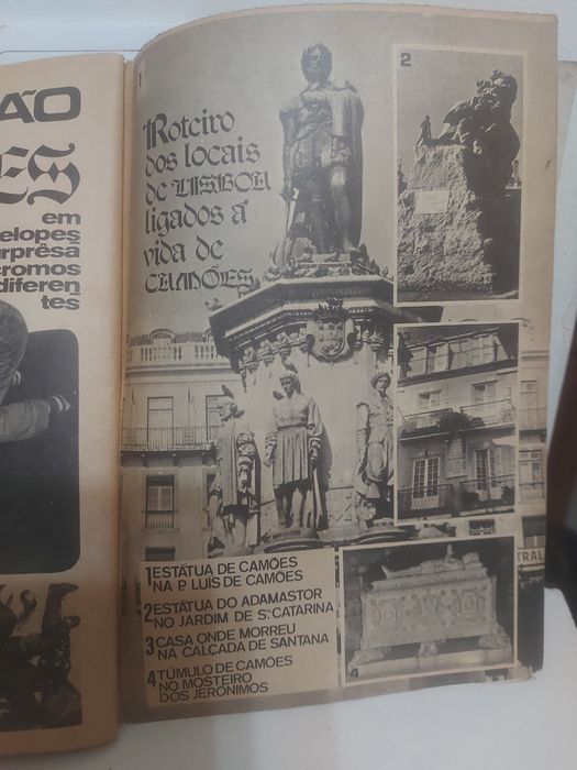 Livro ANTIGO em banda desenhada da Vida Aventurosa do CAMÕES.