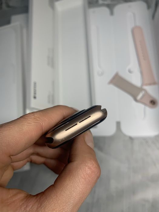 Apple watch SE Gold Aluminum Case 40mm