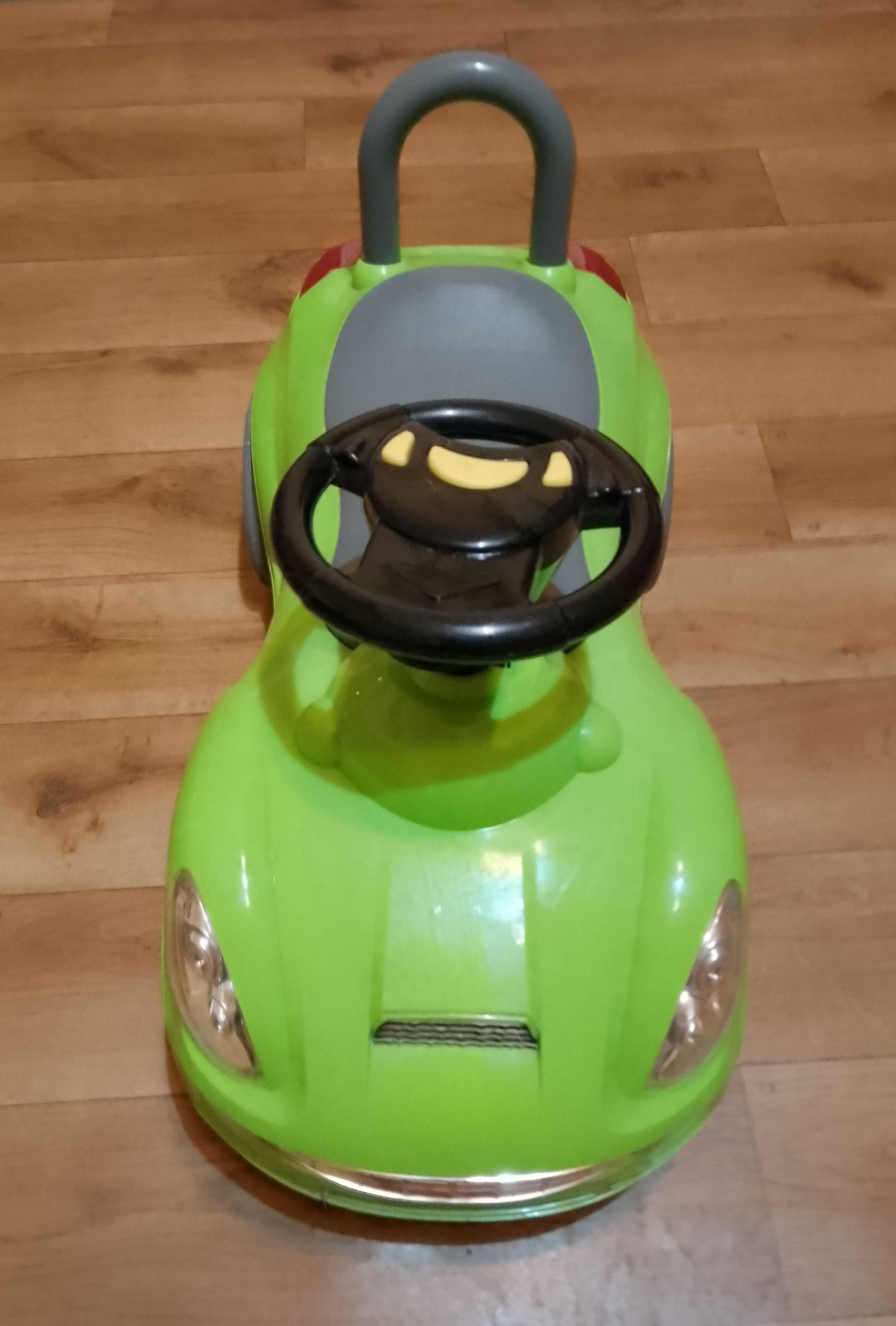 Auto, jeździk z dźwiękiem