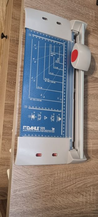 Trymer przecinak do papieru DAHLE 505