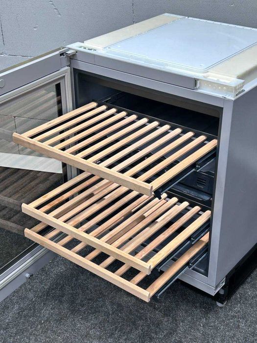 Шафа для вина Liebherr UWTes 1672