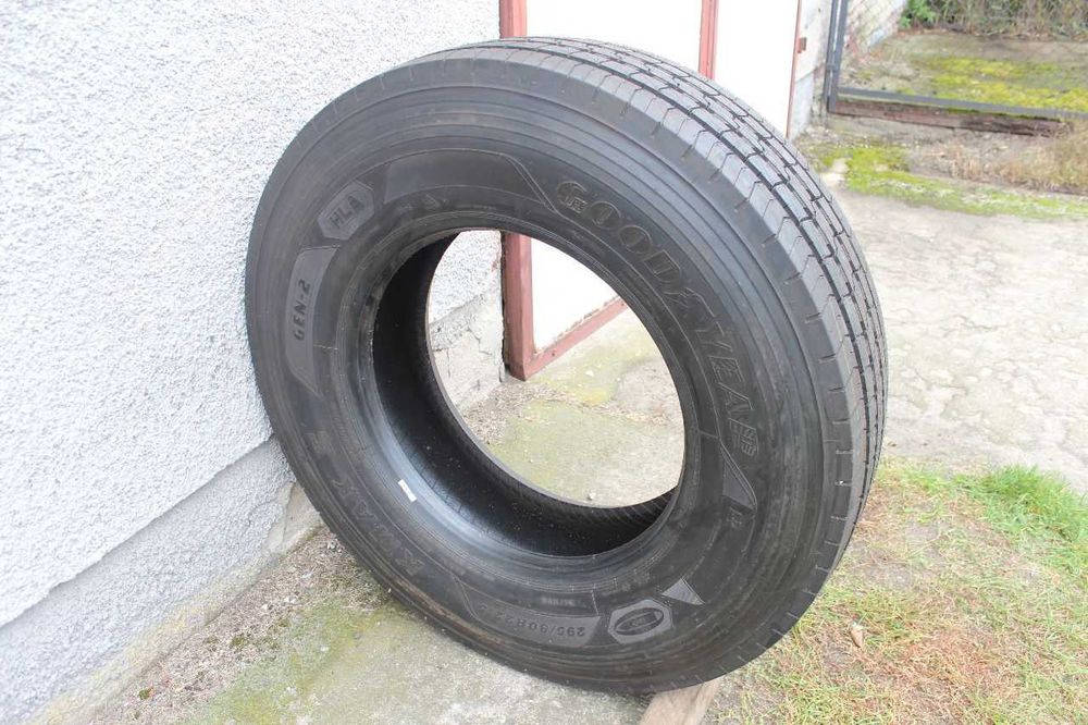 1x Goodyaer KMax S 295/80R22,5 295 80R22,5 17 mm NOWA 2019r.