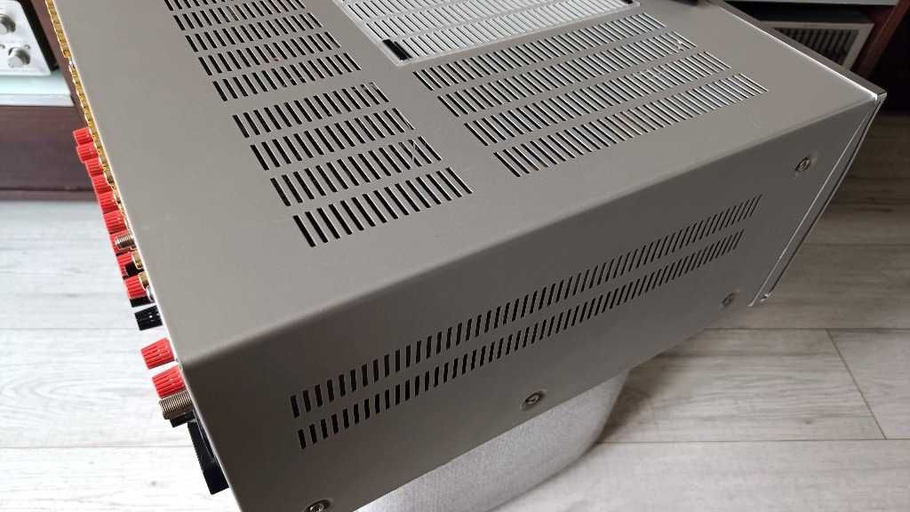 Amplituner Denon AVR 4308 pilot