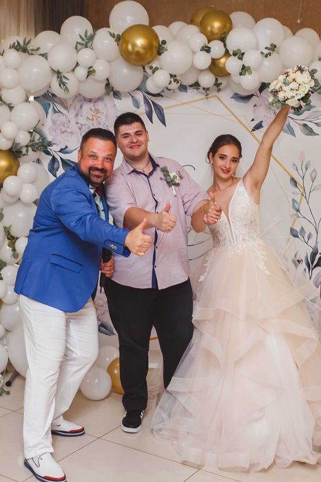 Ведущий на свадьбу,юбилей,корпоратив,выпускной! MC,DJ (ди-джей)КАРАОКЕ