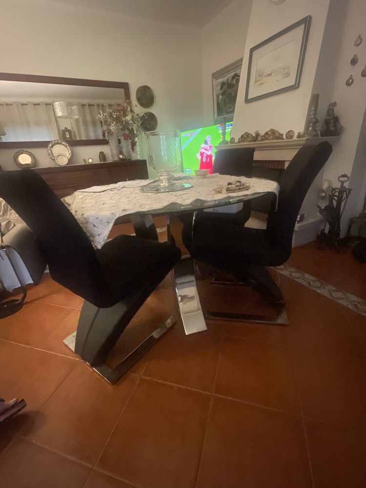 Conjunto de 4 cadeiras