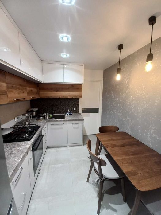 Продам 2к квартиру на ж/м Тополь