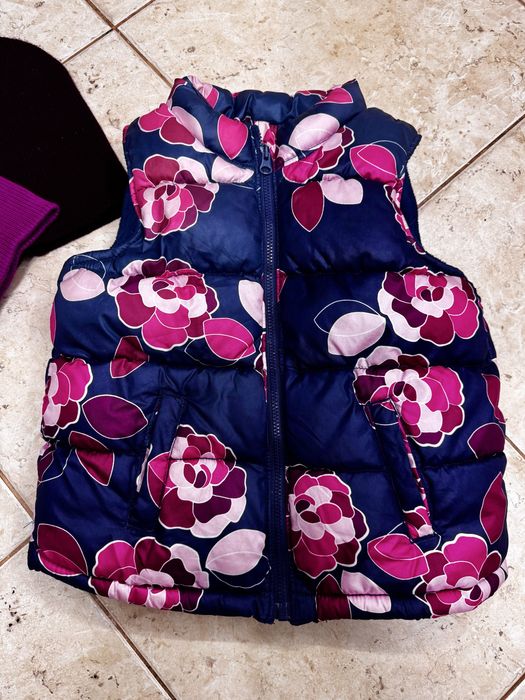 Жилетка безрукавка шапка весна на девочку