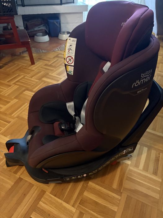 Fotelik britax romer dualfix m i size