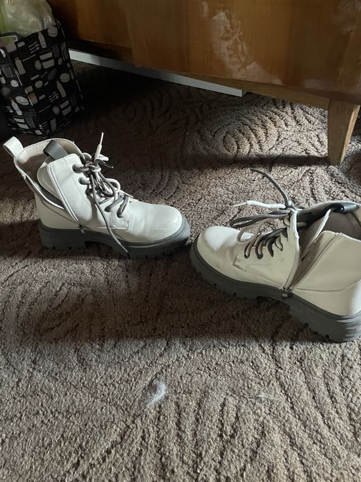 Buty zimowe 38 trapery biale